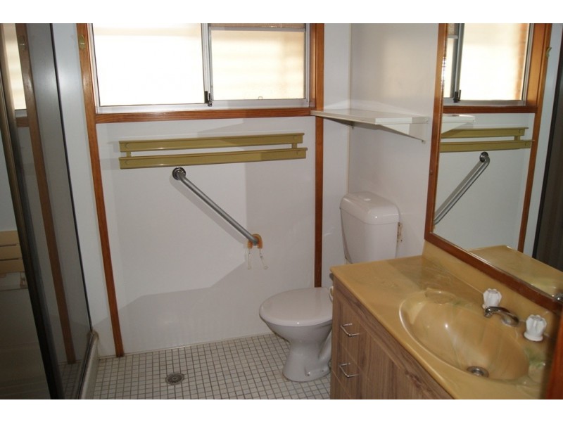 5 Thorning St, West Mackay QLD 4740