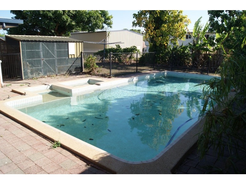 5 Thorning St, West Mackay QLD 4740