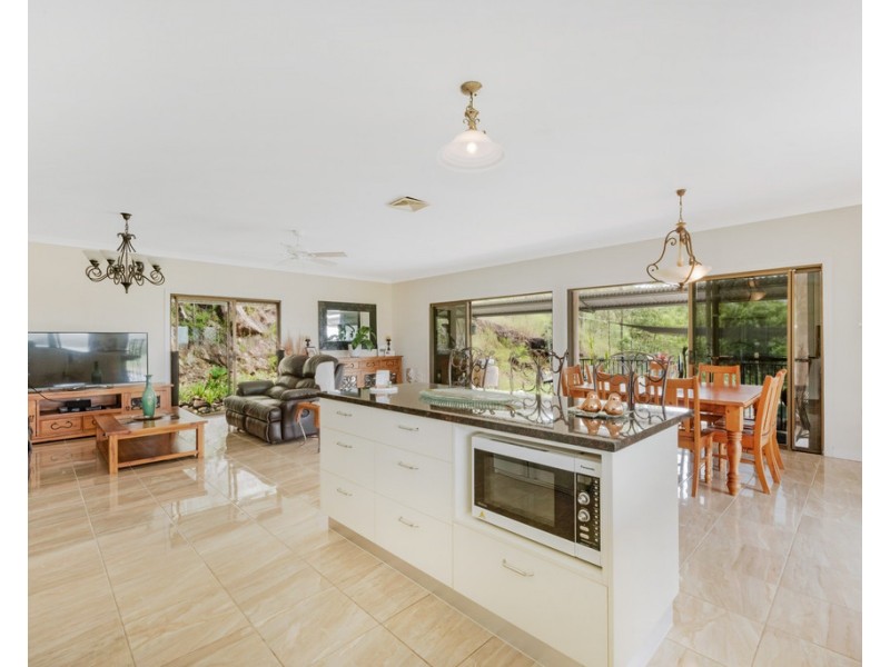 489 Yakapari-Seaforth Rd, Kuttabul QLD 4741