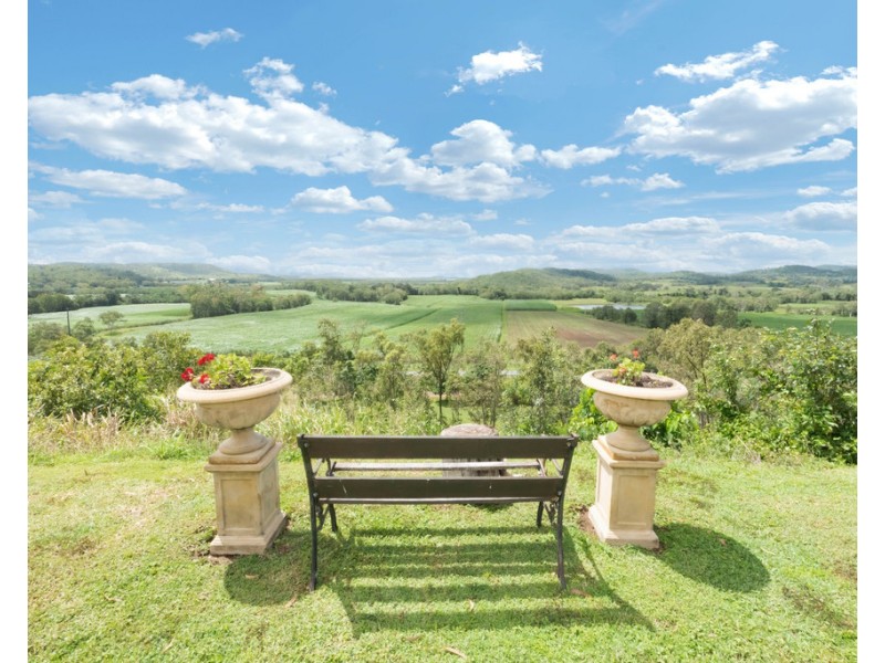 489 Yakapari-Seaforth Rd, Kuttabul QLD 4741