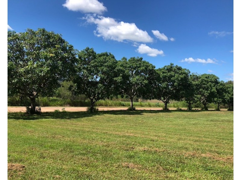 489 Yakapari-Seaforth Rd, Kuttabul QLD 4741