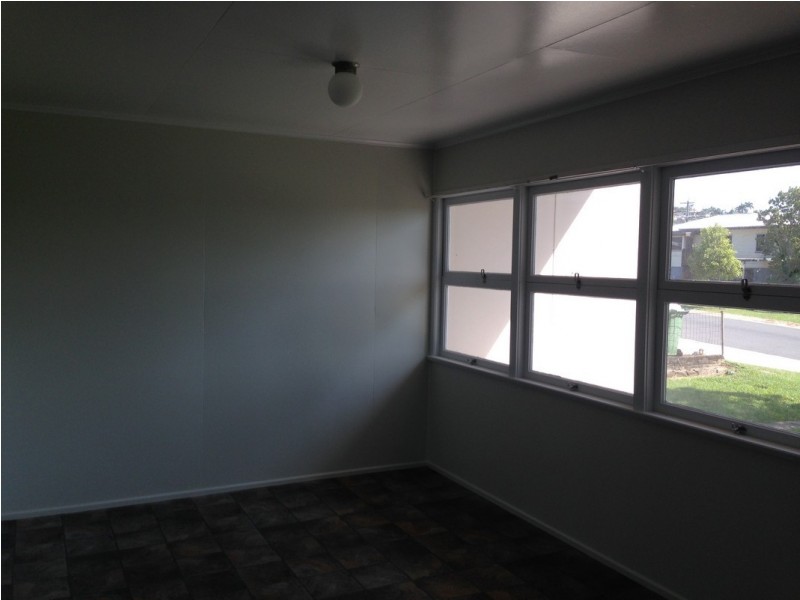 15 Roberts Avenue, North Mackay QLD 4740