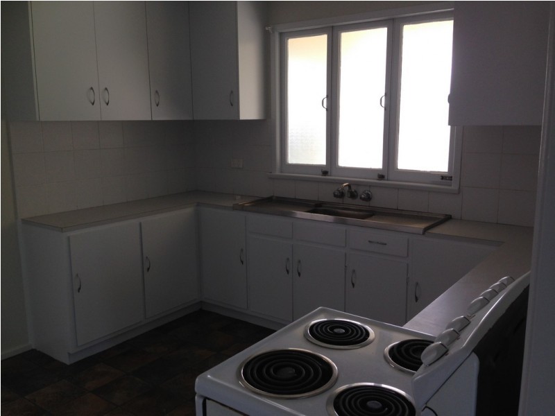 15 Roberts Avenue, North Mackay QLD 4740