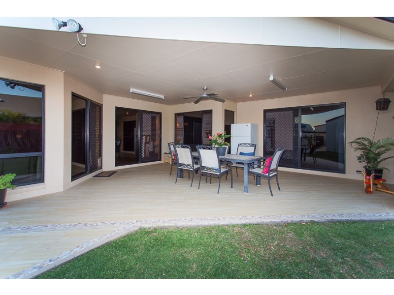 17 Romaine Court, Glenella QLD 4740