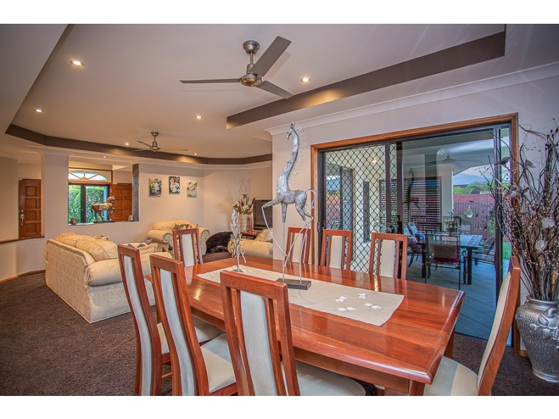 17 Romaine Court, Glenella QLD 4740