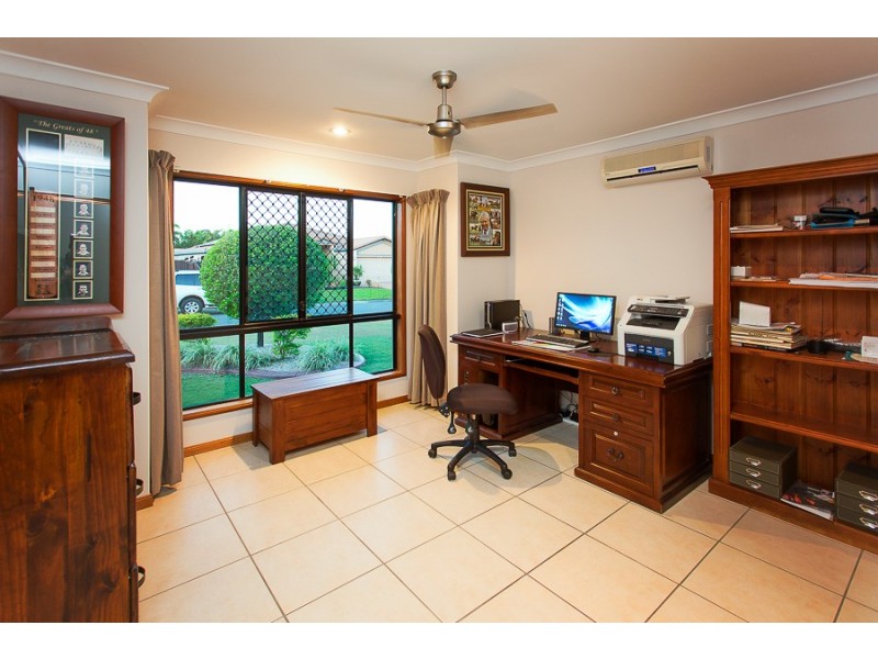 17 Romaine Court, Glenella QLD 4740