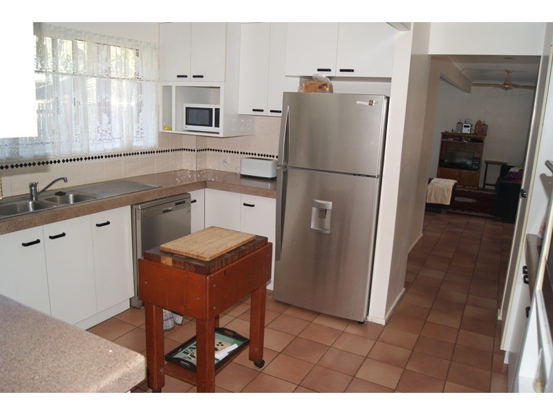 1/23 Cabbage Tree Road, Andergrove QLD 4740