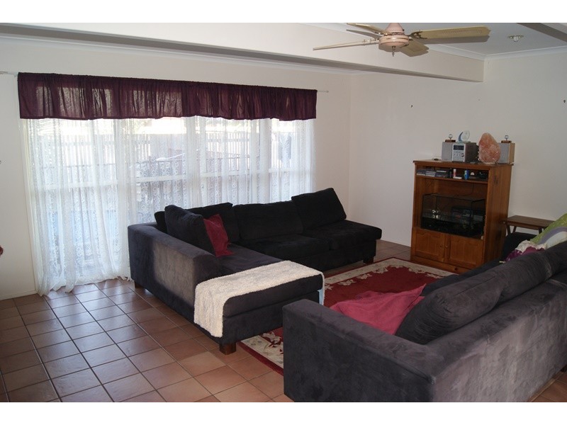 1/23 Cabbage Tree Road, Andergrove QLD 4740