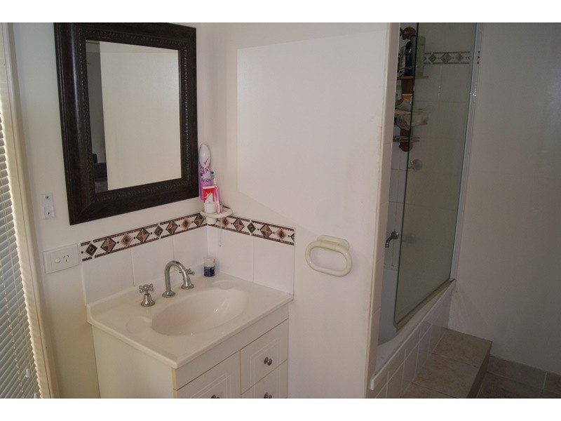 1/23 Cabbage Tree Road, Andergrove QLD 4740
