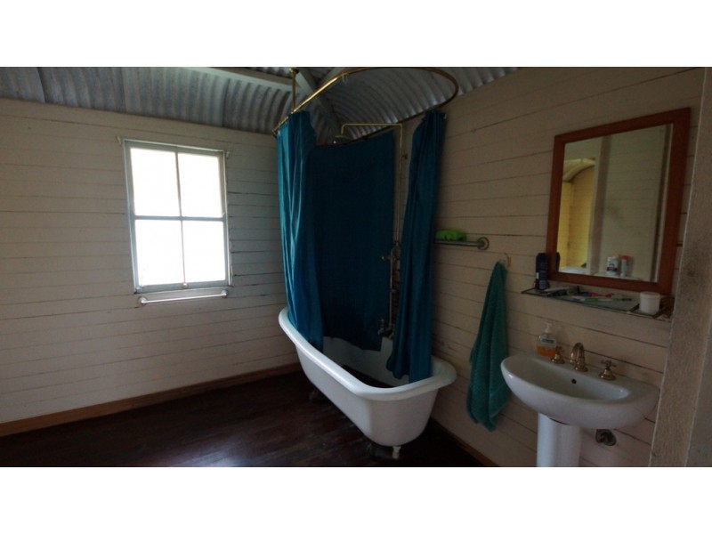 435 Shakespeare Street, West Mackay QLD 4740