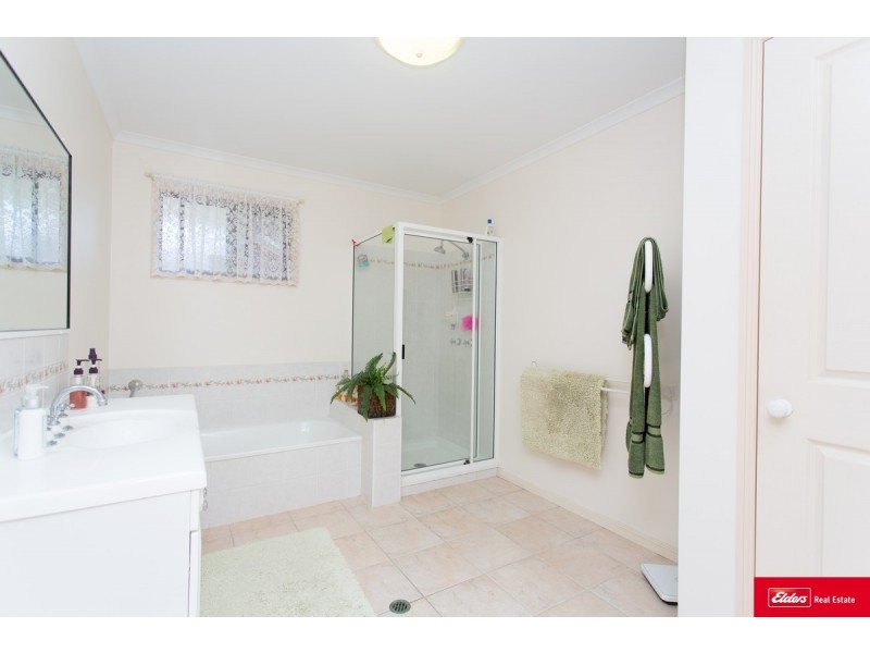 17 Glenella Richmond Road, Glenella QLD 4740