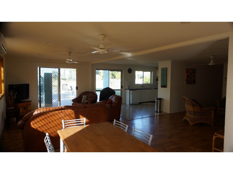 3 Coral Drive, Blacks Beach QLD 4740