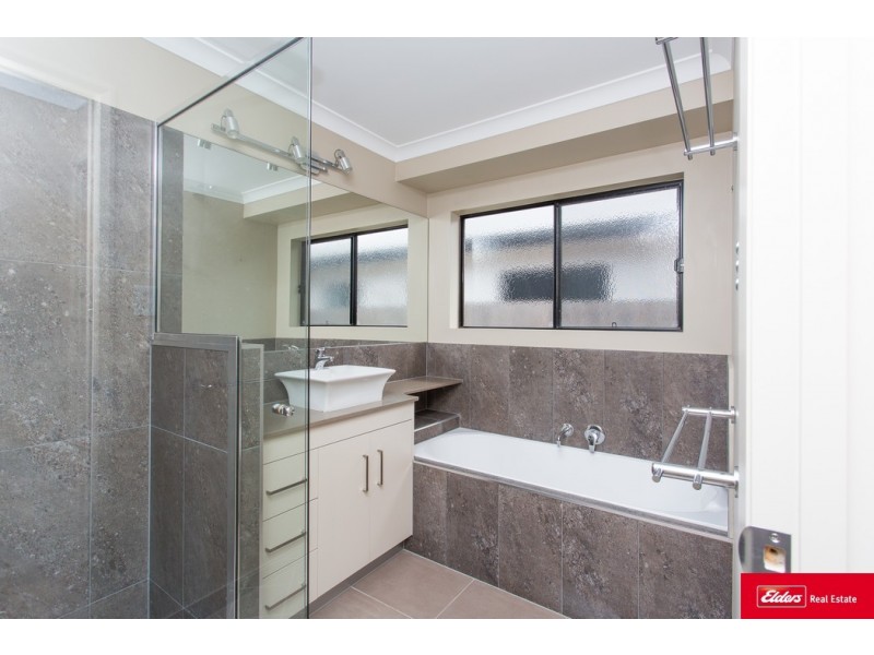 31 Bowden Crescent, Marian QLD 4753