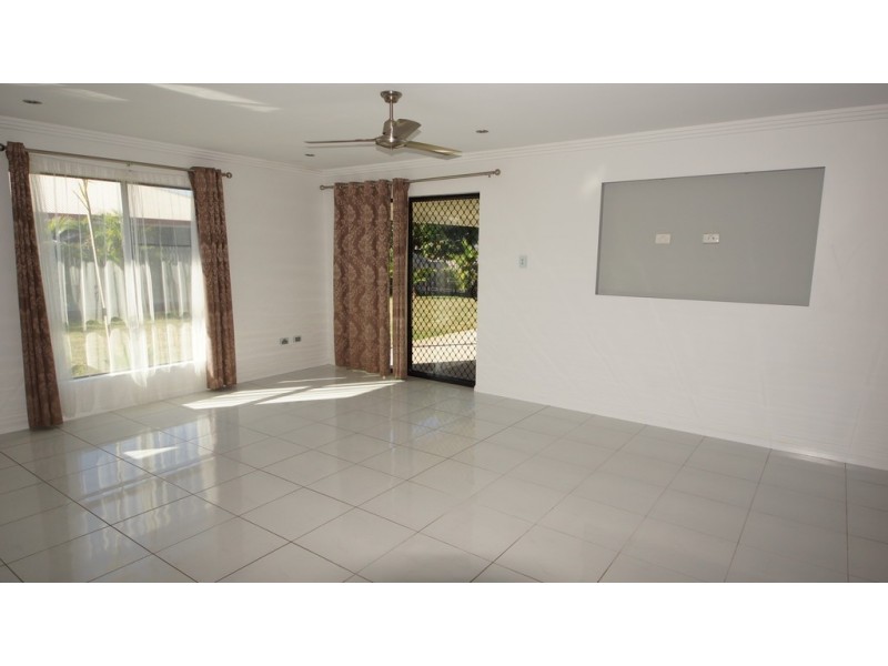 9 Collett Court, Marian QLD 4753