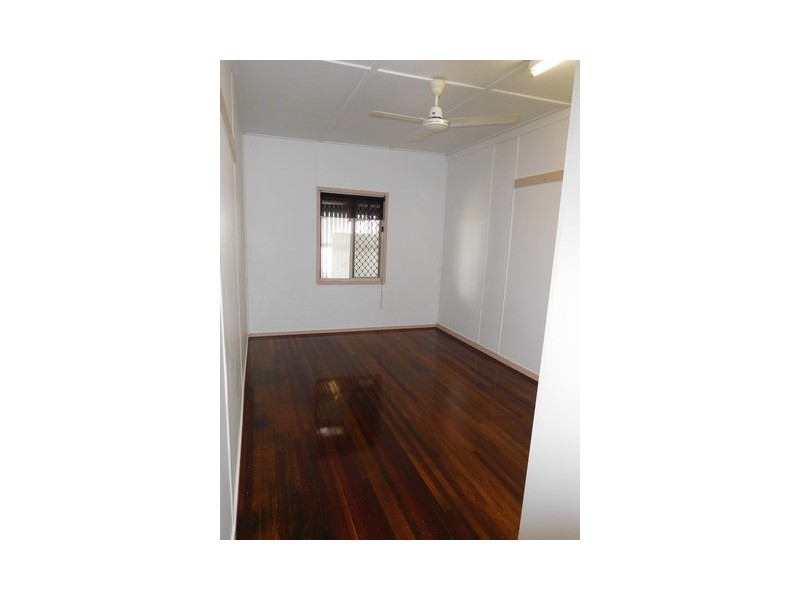 17 Pratt Street, South Mackay QLD 4740