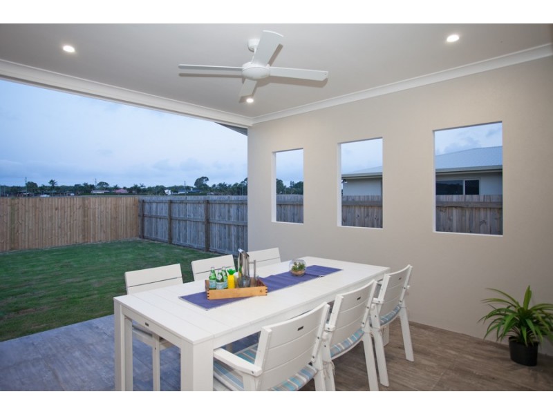 3 Boardrider Boulevard, Shoal Point QLD 4750