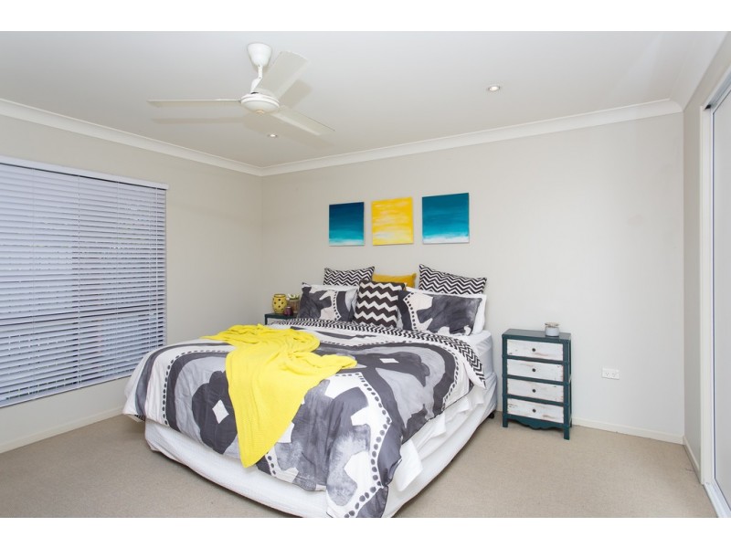 1 Douglas Crescent, Rural View QLD 4740