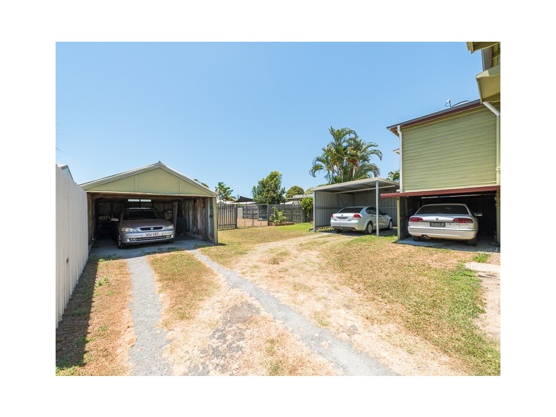9 Steen Street, South Mackay QLD 4740