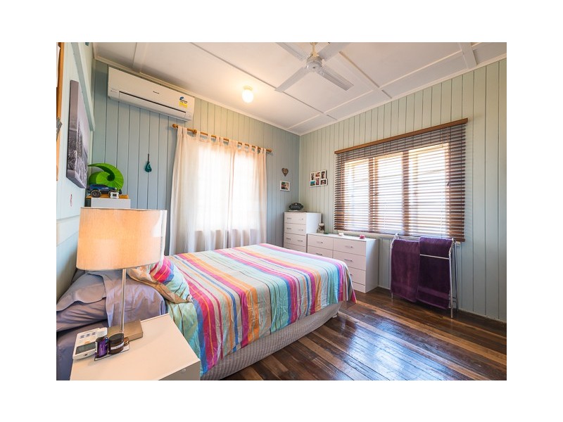 9 Steen Street, South Mackay QLD 4740