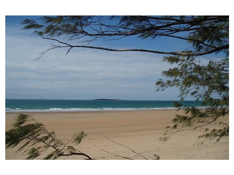 19 Peninsula Drive, Hay Point QLD 4740