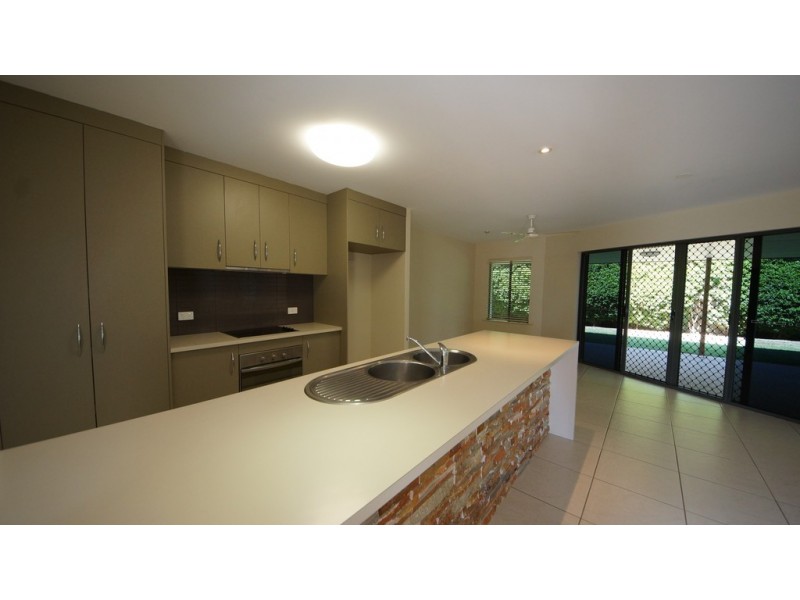10 Narrabeen Street, Blacks Beach QLD 4740