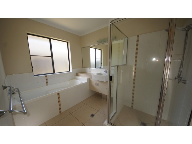 10 Narrabeen Street, Blacks Beach QLD 4740