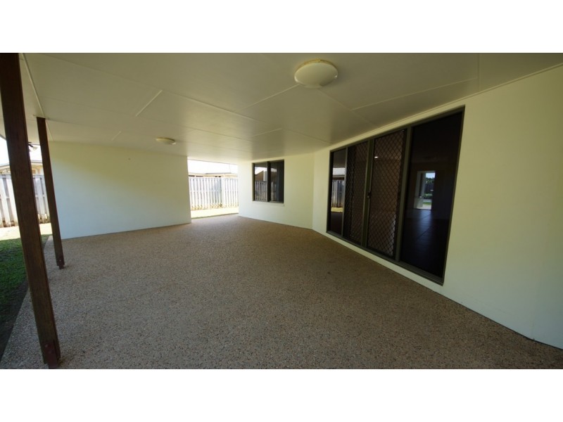 10 Narrabeen Street, Blacks Beach QLD 4740