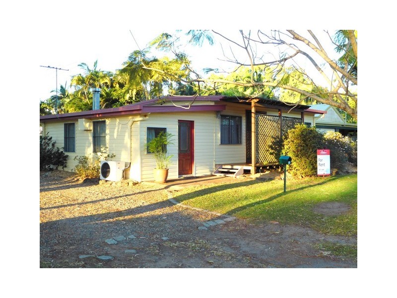 16 Waverley Street, Bucasia QLD 4750