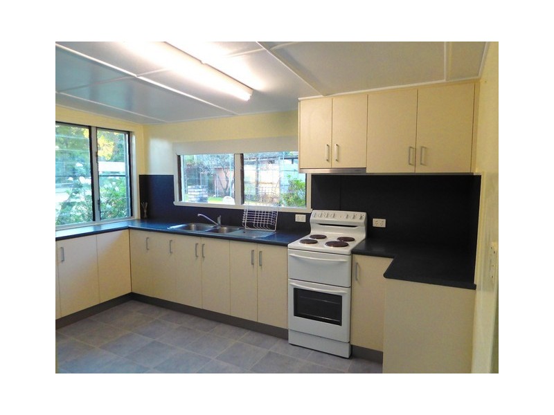 16 Waverley Street, Bucasia QLD 4750