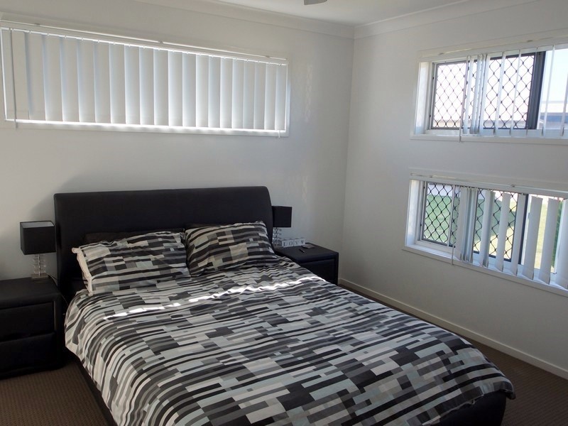 21 Phoenix Crescent, Rural View QLD 4740