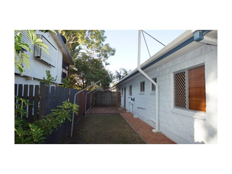 1/8 Vicky Court, Andergrove QLD 4740