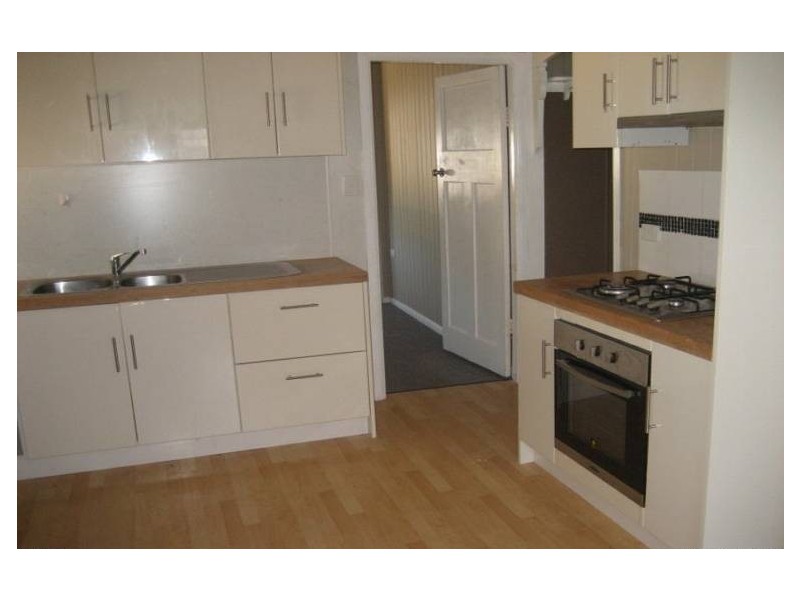 30 Hunter Street, West Mackay QLD 4740