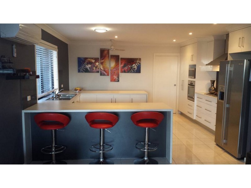 14 Bjelke Circuit, Rural View QLD 4740