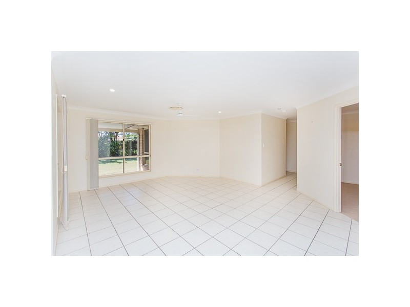 6 Marine Parade, Bucasia QLD 4750