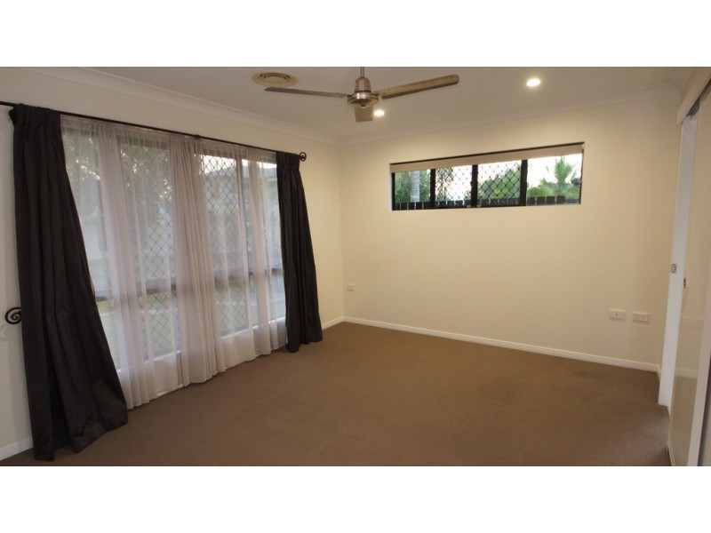 2 Pavillion Court, Glenella QLD 4740