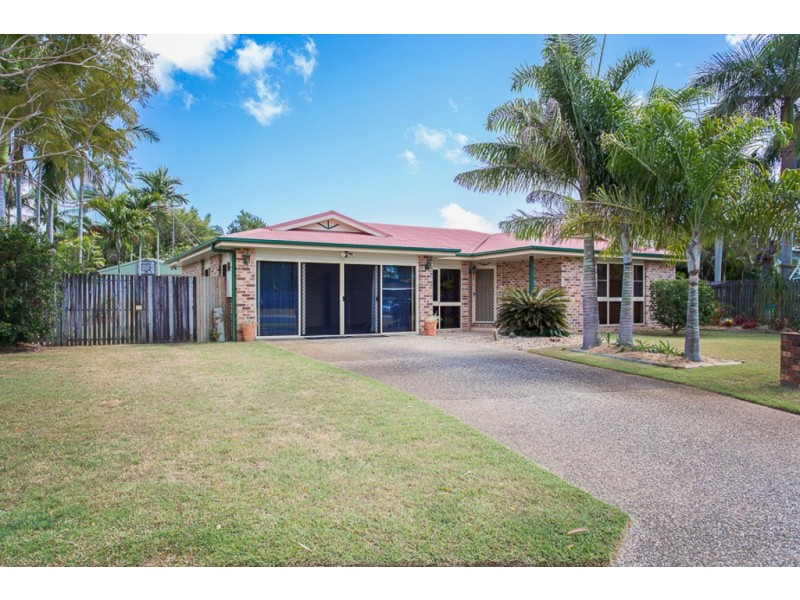 4 Dolphin Drive, Bucasia QLD 4750