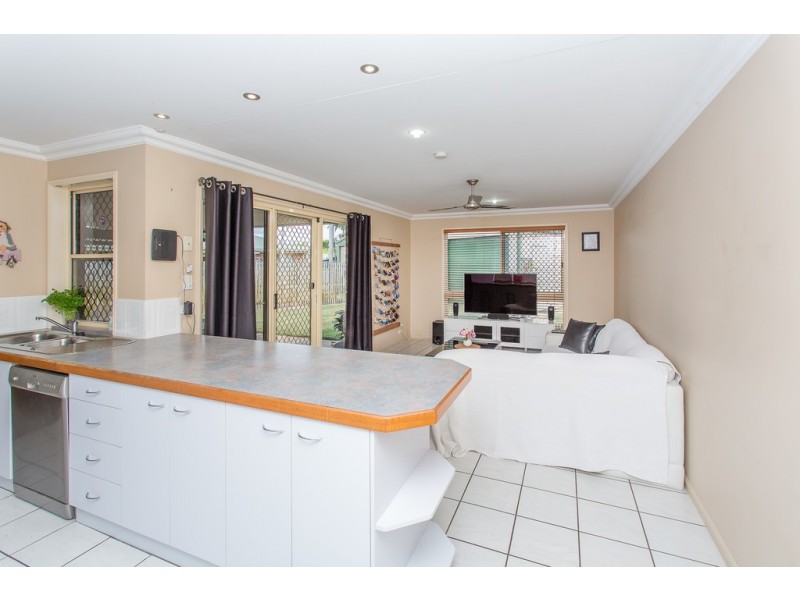 4 Dolphin Drive, Bucasia QLD 4750