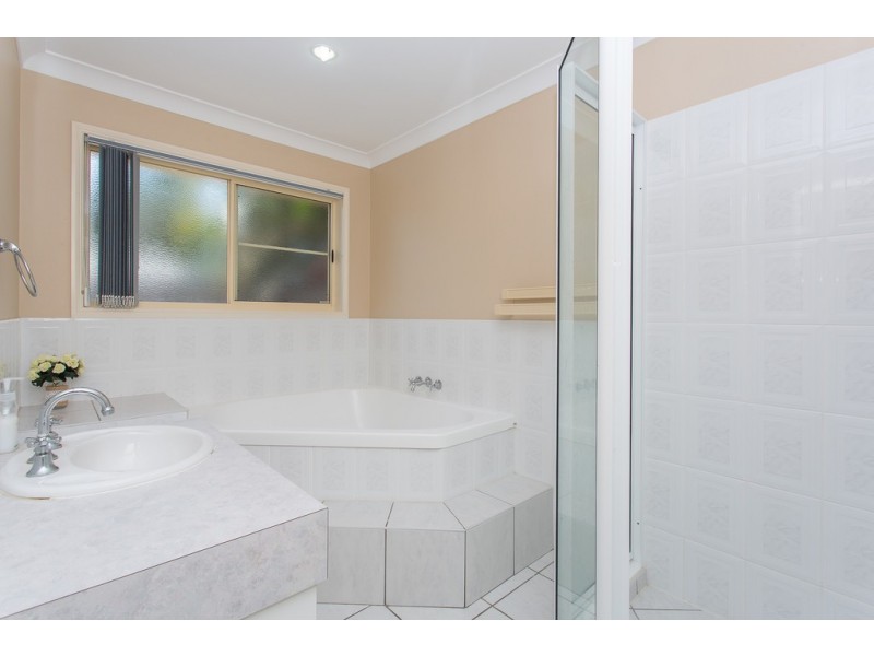 4 Dolphin Drive, Bucasia QLD 4750