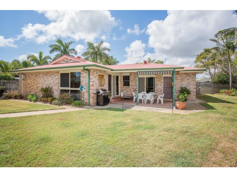 4 Dolphin Drive, Bucasia QLD 4750