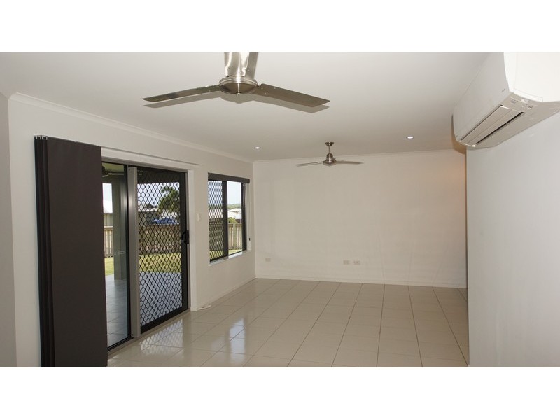 1 Bensara Crescent, Beaconsfield QLD 4740