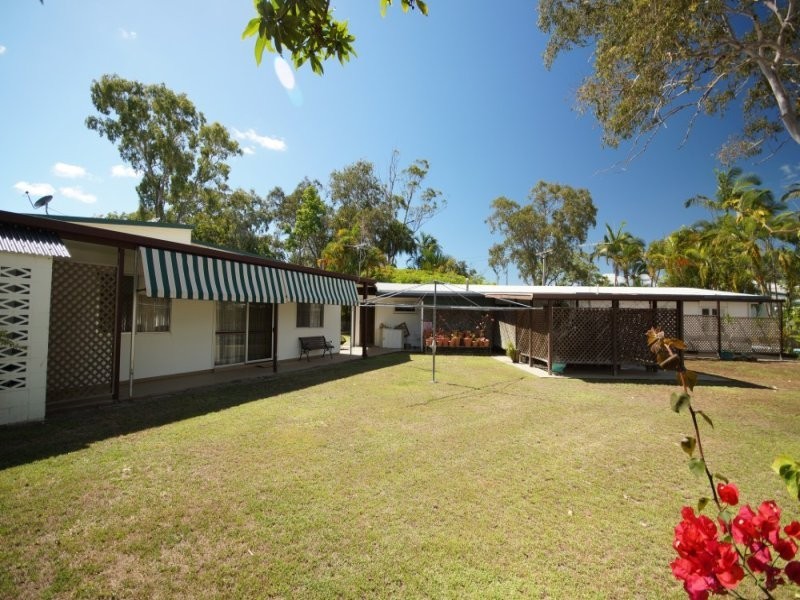 10 Upton Avenue, Andergrove QLD 4740