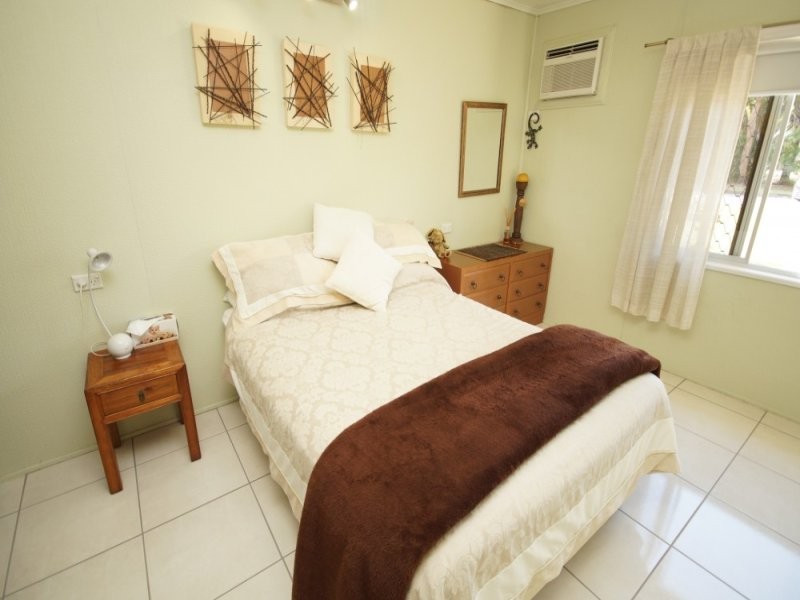 10 Upton Avenue, Andergrove QLD 4740