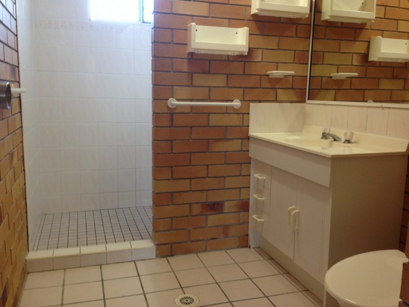 2/67 Oak Street, Andergrove QLD 4740