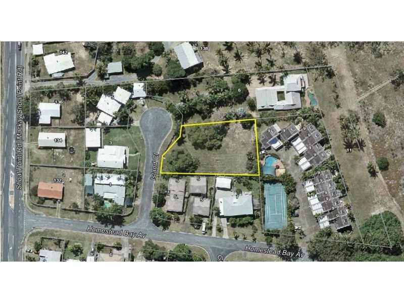 4 Island Close, Shoal Point QLD 4750