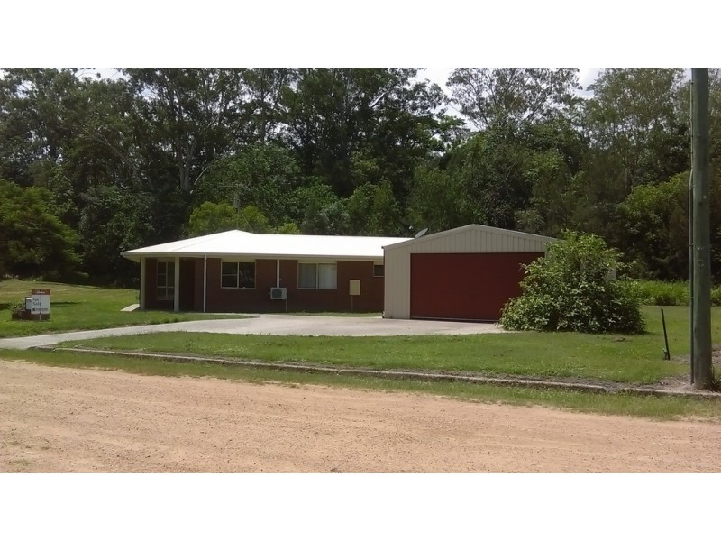 10 Bagley Street, Finch Hatton QLD 4756