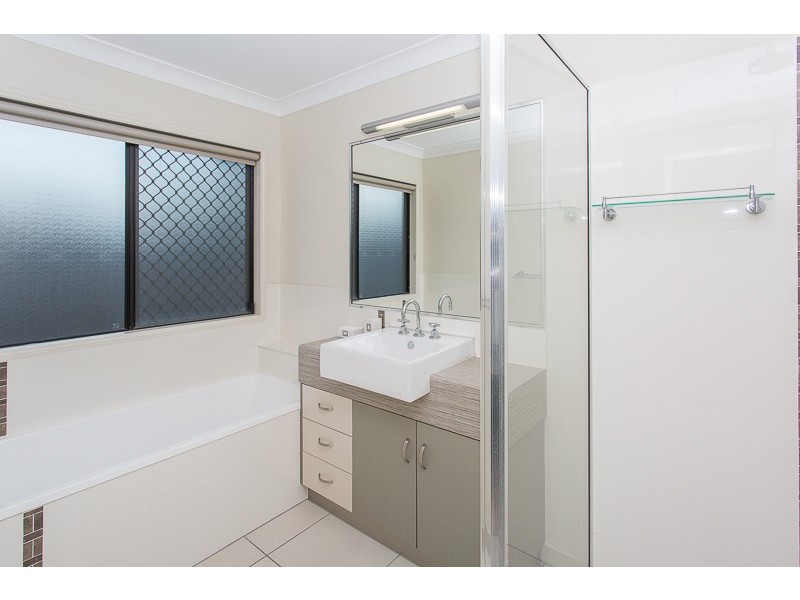 3 Sharp Street, Rural View QLD 4740