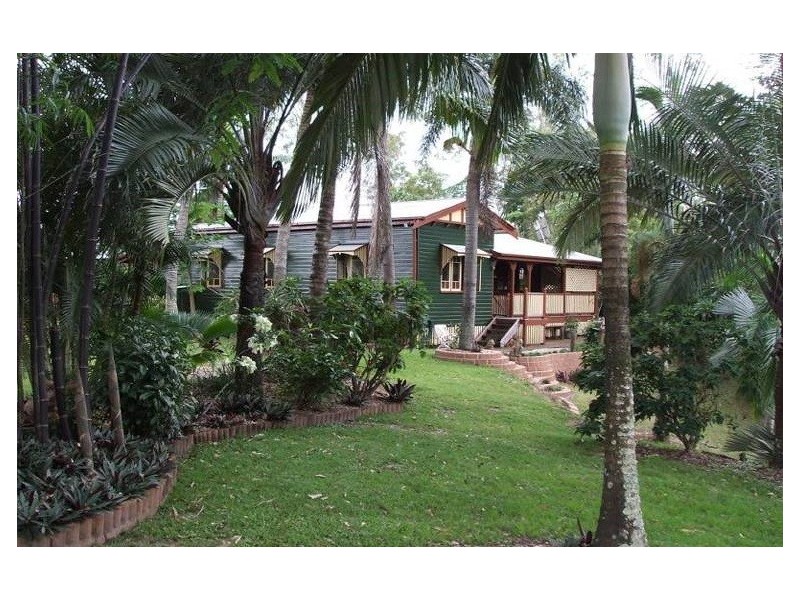 7 Matthew Street, Finch Hatton QLD 4756