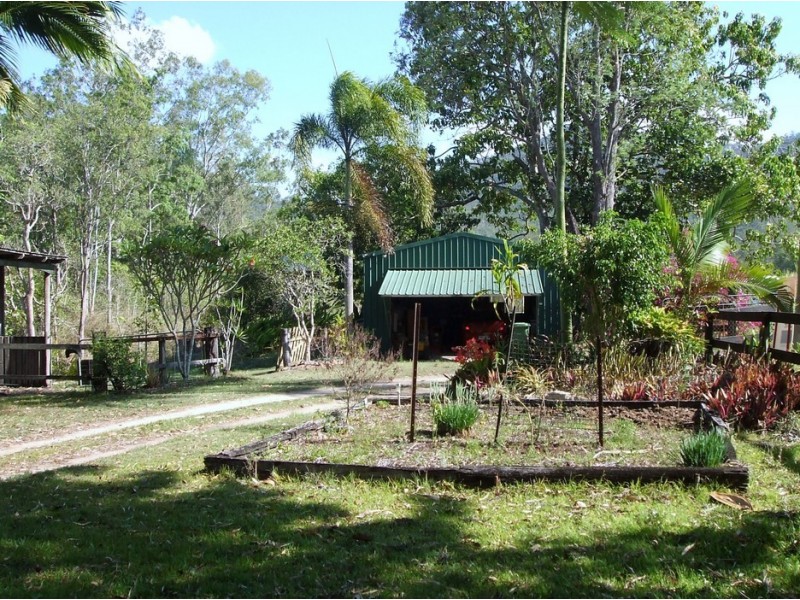 7 Matthew Street, Finch Hatton QLD 4756