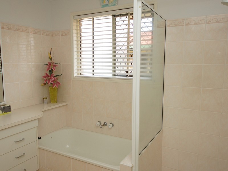 6 Raymond Court, Walkerston QLD 4751