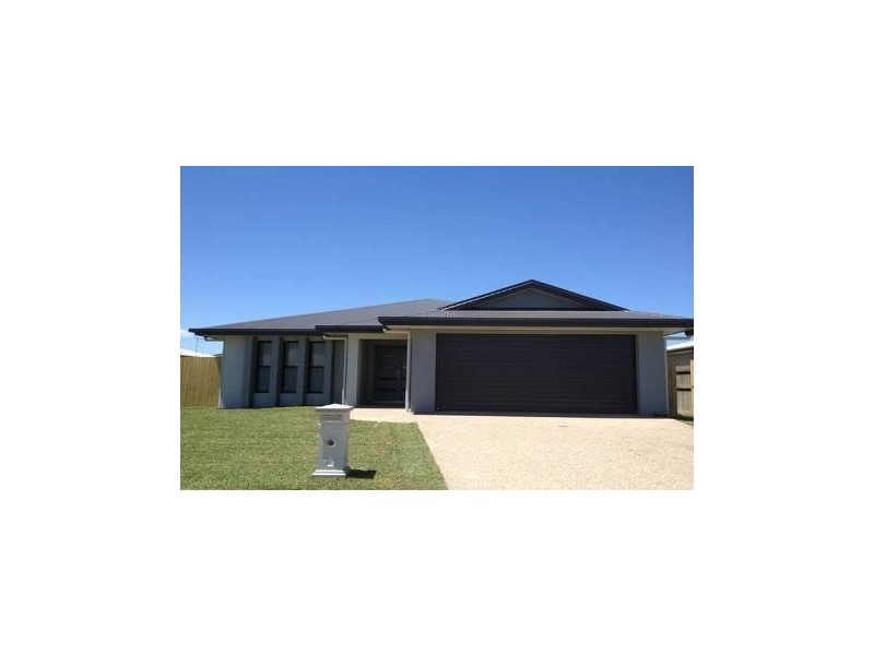 11 Ashton Place, Ooralea QLD 4740